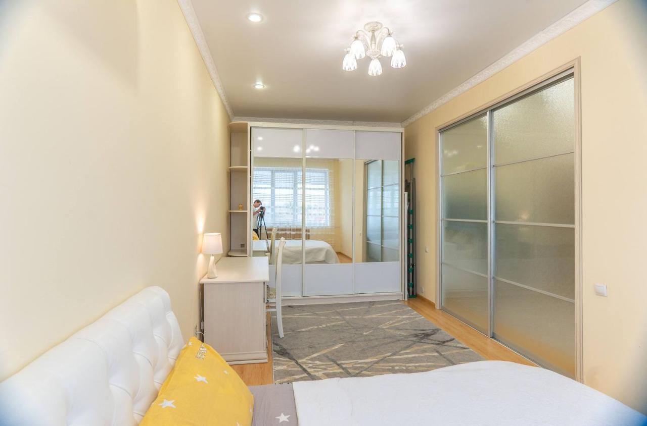 люкс рядом с рекой иртыш Apartment